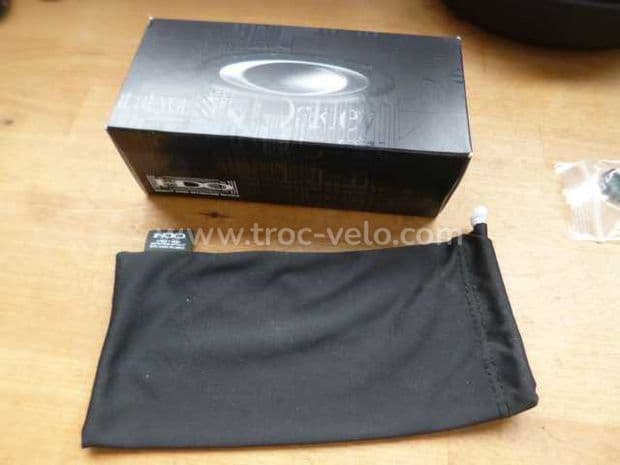 oakley frame M2 neuves - 8
