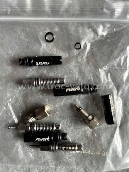 Pieces de service Rockshox Reverb - 1