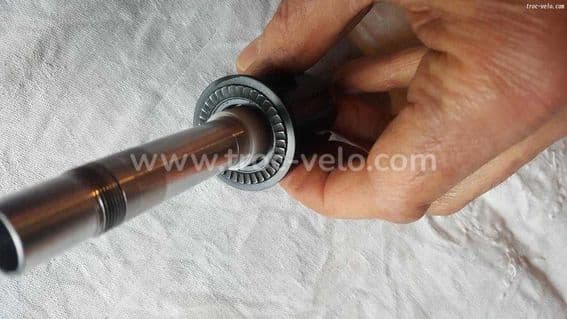 Axe et corps roue libre RAR ESO sram  et shim 11v - 2