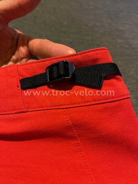 Short Fox Rouge (taille 28) + paire chaussettes - 6