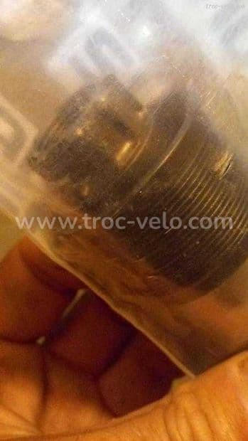 Boitier pedalier shimano - 1