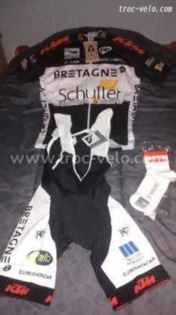 Tenue vélo de cycliste spécial course neuve - 1