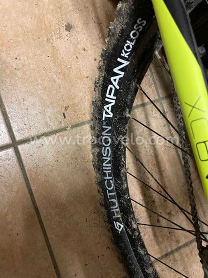 PNEU VTT HUTCHINSON TAIPAN KOLOSS 27.5'' x 2.60 - 1