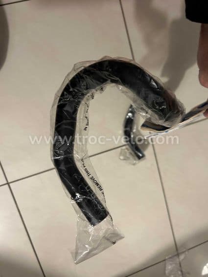 Cintre PRO VIBE 42 axe anatomic neuf - 2