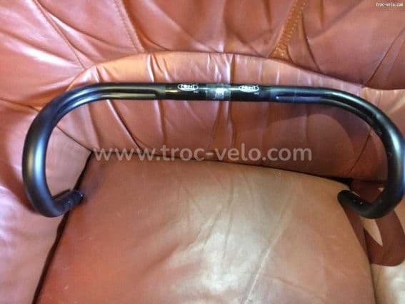 Cintre anatomique point racing 440mm. Livraison offerte ! - 1