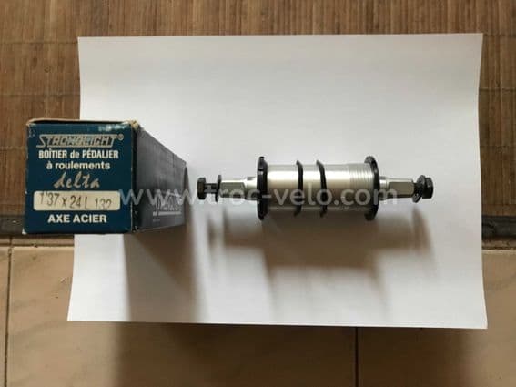 Boîtier de pédalier Stronglight Delta acier L:132mm - 1