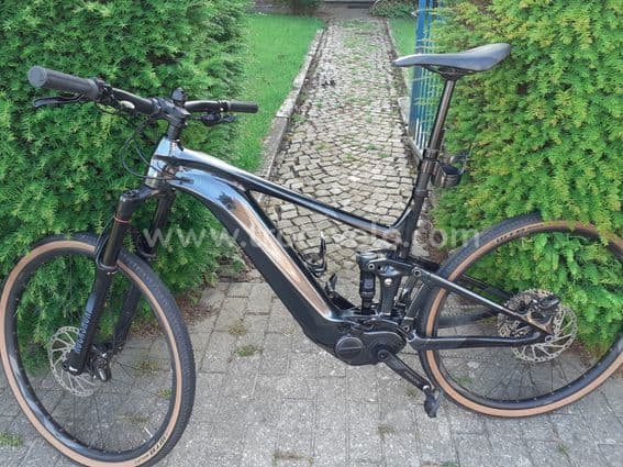 VTT Giant  - 1