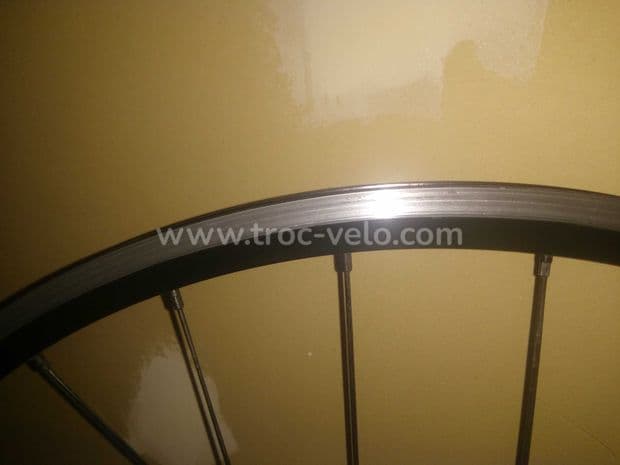paire de roues pneu patin jante kinlin XR 200 moyeux DT240S based rayons Sapim cx sprint - 3