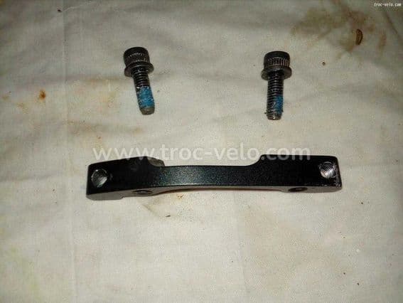Adaptateur pour étrier de frein à disque - 2