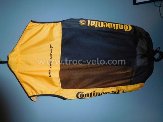 Gilet coupe vent Continental de la marque CUORE (marque de vêtements de sport Suisse) - 2