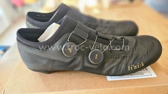 Chaussure Fizik Vega Carbone Taille 45 - 2