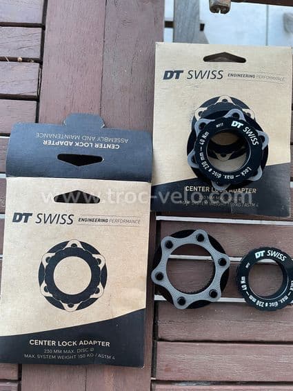 Paire d’adaptateurs center lock/6 trous DT SWISS - 1