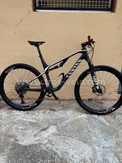 Canyon Lux Carbone 2022 - 1