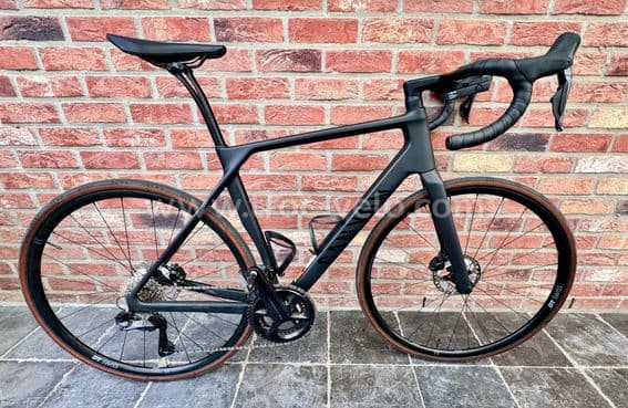 Canyon Endurace CF SLX 8 Di2 - 1