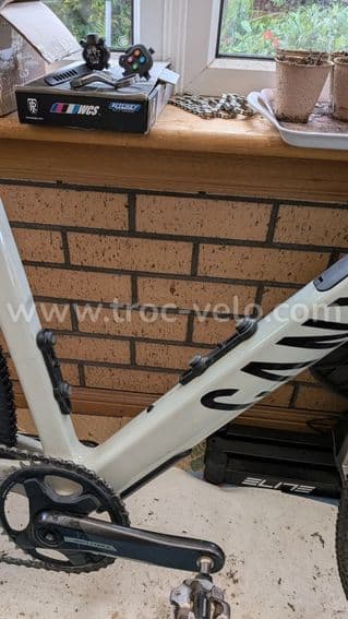 Vélo gravel carbone Canyon Grizl CF 7 2025 Sram AXS et roues Mavic + courses 2.2 - 4