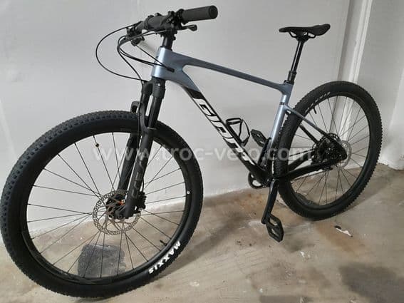 vend VTT GIANT 29 pouces carbone - 1