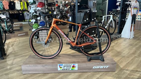 GIANT Revolt Advanced 2 ML 2025 - 5