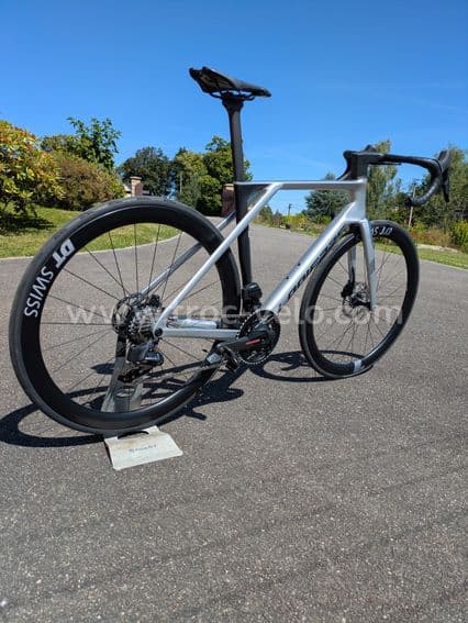 Roue DT SWISS ERC 1600 NEUVES profil 45 mm AVEC DISC et PNEUS - 1