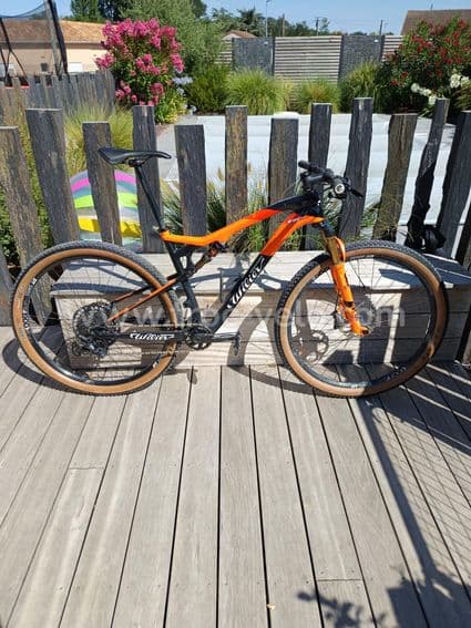 VTT WILIER 110FX 29' - 1