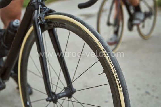 2 Pneus Route Continental GP 5000 700x25C Tubetype Souple Vectran Breaker BlackChili - Flancs Cream - 2