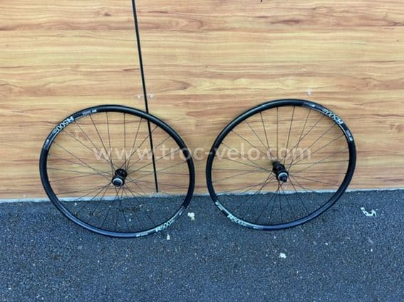 Paire de Roues Dt Swiss R500 DB NEUVE - 1