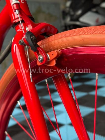 Vélo Martone - neuf - 14