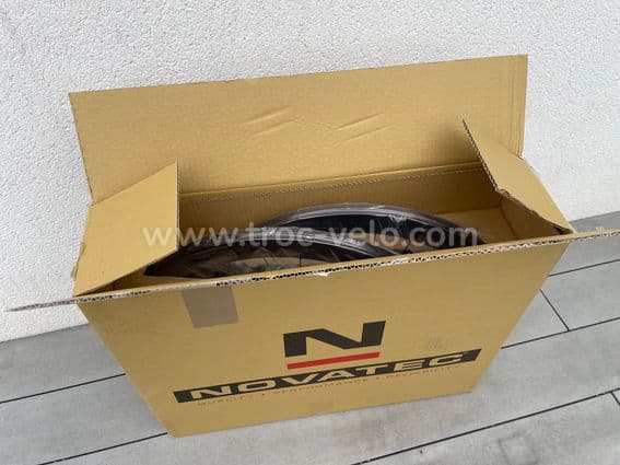 Paire de roues carbone Novatec R6 - 6