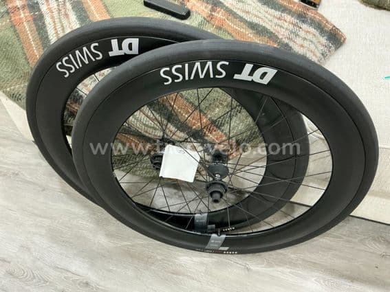 PAIRES DE ROUES DT Swiss ARC 1400 DICUT 62 - 1