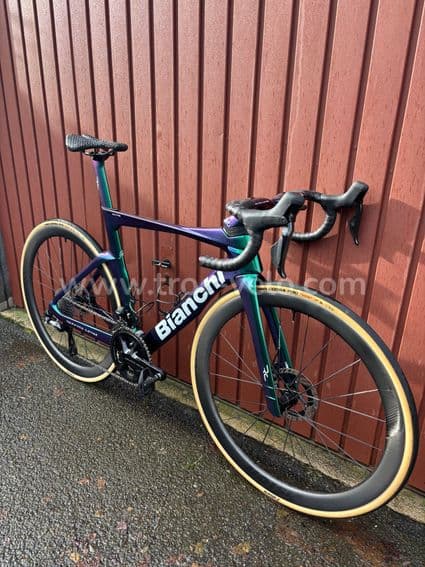 Bianchi Oltre DuraAce Di2 - 1