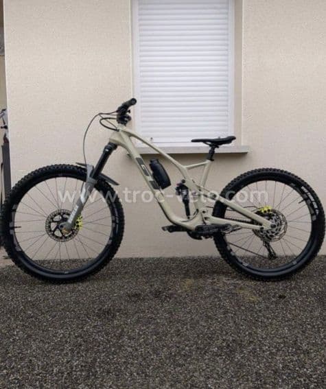 Gt force Carbon - 1