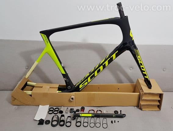 Mini sacoche avec support smartphone tactile pour vélo : Chez Mini sacoche avec support smartphone tactile pour vélo : Chez