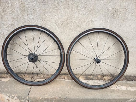 VELO COURSE LAPIERRE XELIUS SL 600 + 2 paires de roues complètes - 4