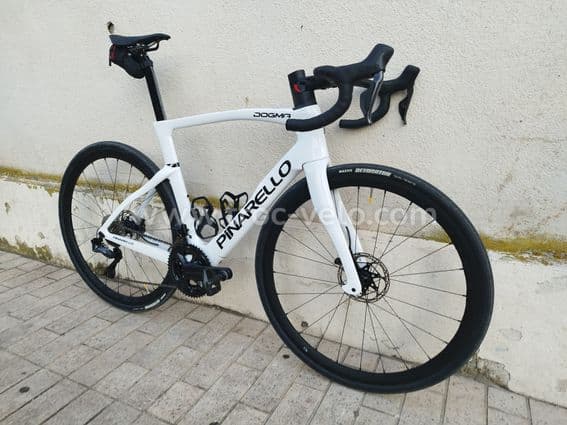 Pinarello DOGMA F 2024 taille 56 - 2