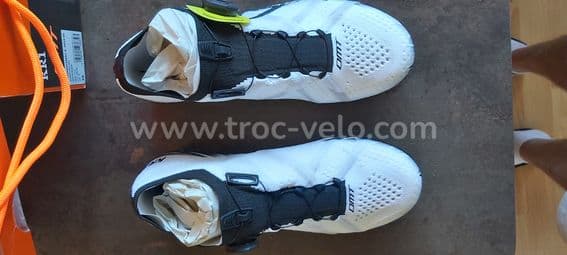 Vends chaussures DMT KR1 T38 - 4