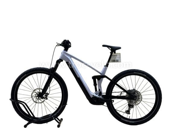 Cube Stereo Hybrid 140 HPC SL 750 Carbon 29 pouces VTT électrique Shimano XT 2022 - 2