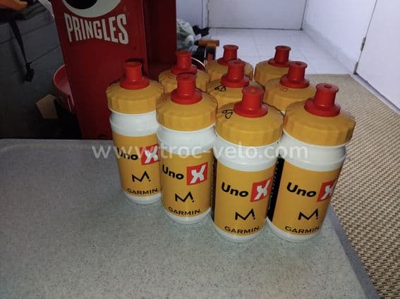 Lot de 9 bidons Uno X - 1