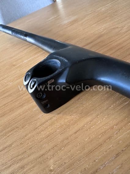 combo cintre/potence Syncros Fraser IC SL XC de 740 mm en noir. - 2