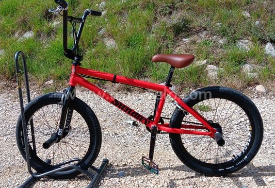 Bmx freestyle Sunday soundwave V3 - 1