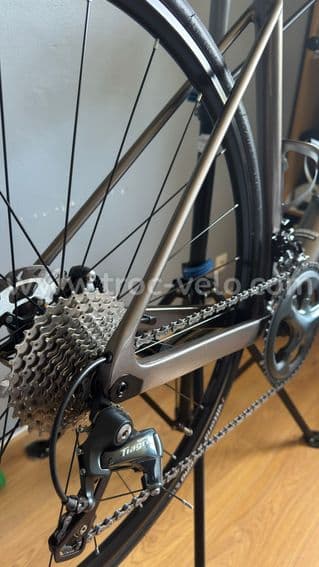 Vélo de route Adris L’Endurance Carbon 2025 - Taille M (-1000 km) - 2