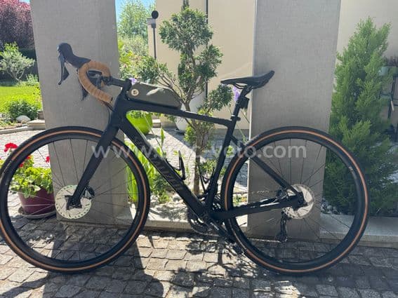 Gravel Specialized Diverge Comp Carbone taille 56 - Visible chez Cycles Pilorget - 1