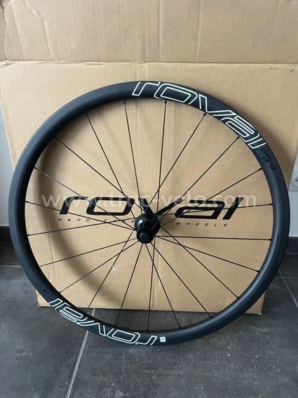 Roue avant Roval CLX 32 Disc Boyaux - 5