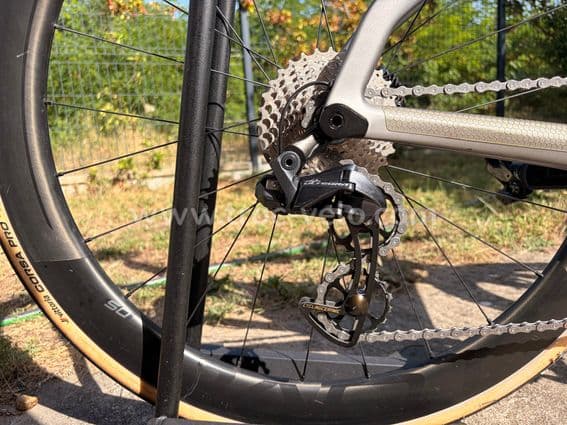 Argon 18 E-118 Tri+ L – Ultegra Di2 – Rotor PM – Roval CL50 – Full Race - 3