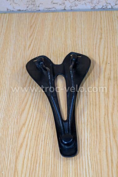Selle generique - 1