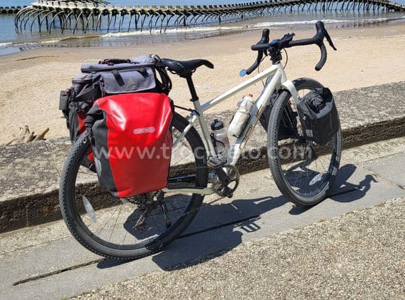 vélo de gravel en aluminium bon aussi pour cylotourisme - 1