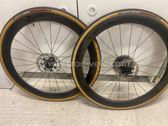 Roues carbone DT swiss 240 - 1