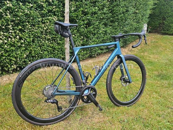 Canyon Ultimate CF SLX8 taille L - 3