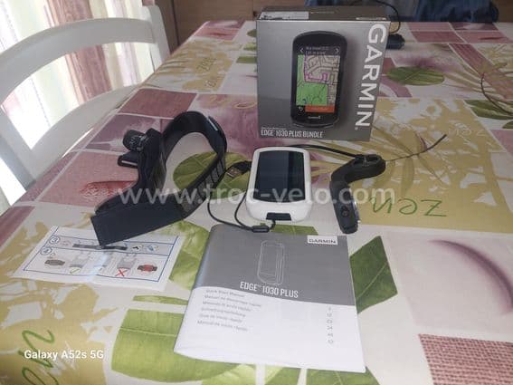 Compteur gps garmin 1030 - 1