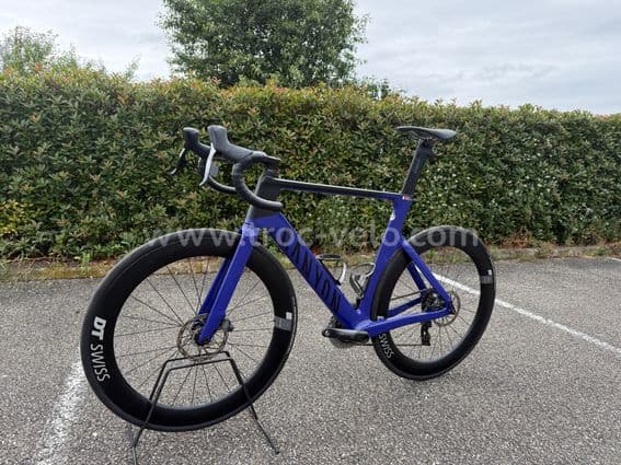 Canyon Aeroad CF SLX 8 eTap - 2