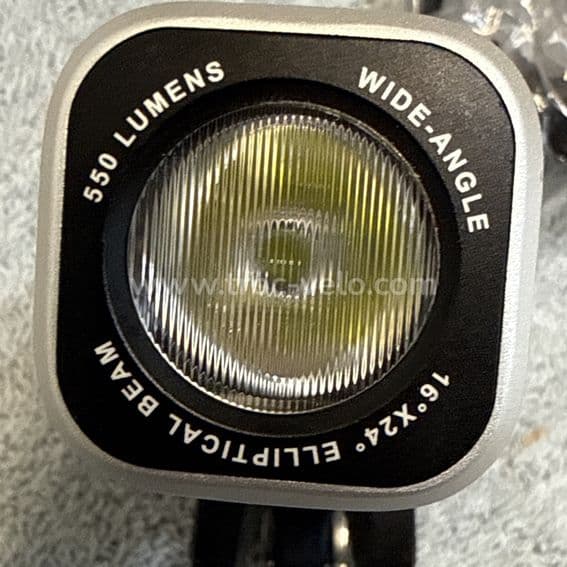 Feu avant vélo Knog Blinder ARC 550 - 2