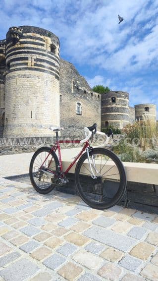 Vélo de route Pinarello Montello - néo-rétro / restomod - Campagnolo Record 11v. - 1